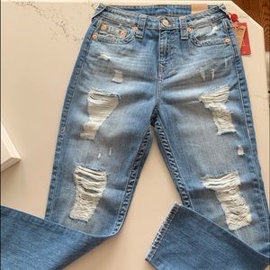 NWT True Religion Boyfriend Destroyed sz 26